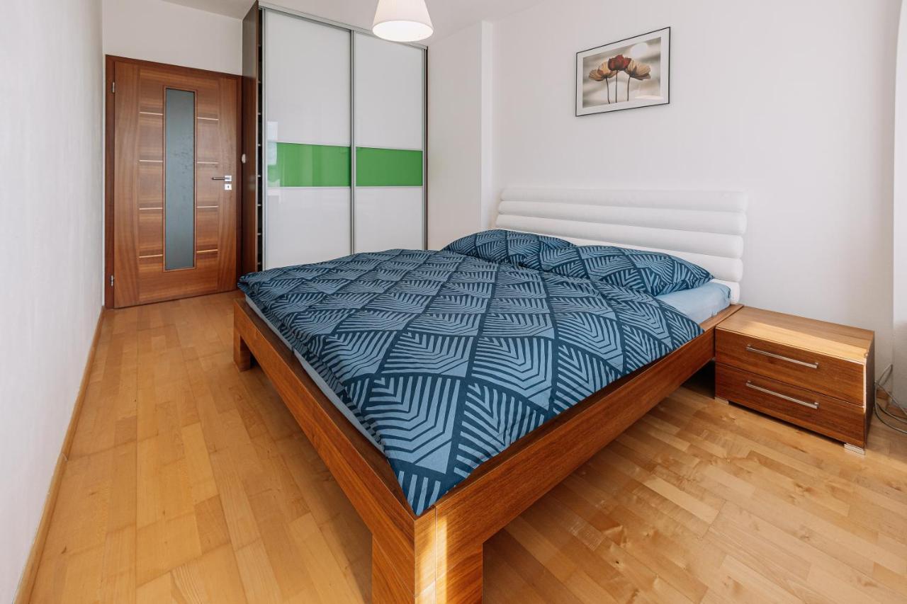 Apartment Family Bratislava Parking Slot Included! Extérieur photo