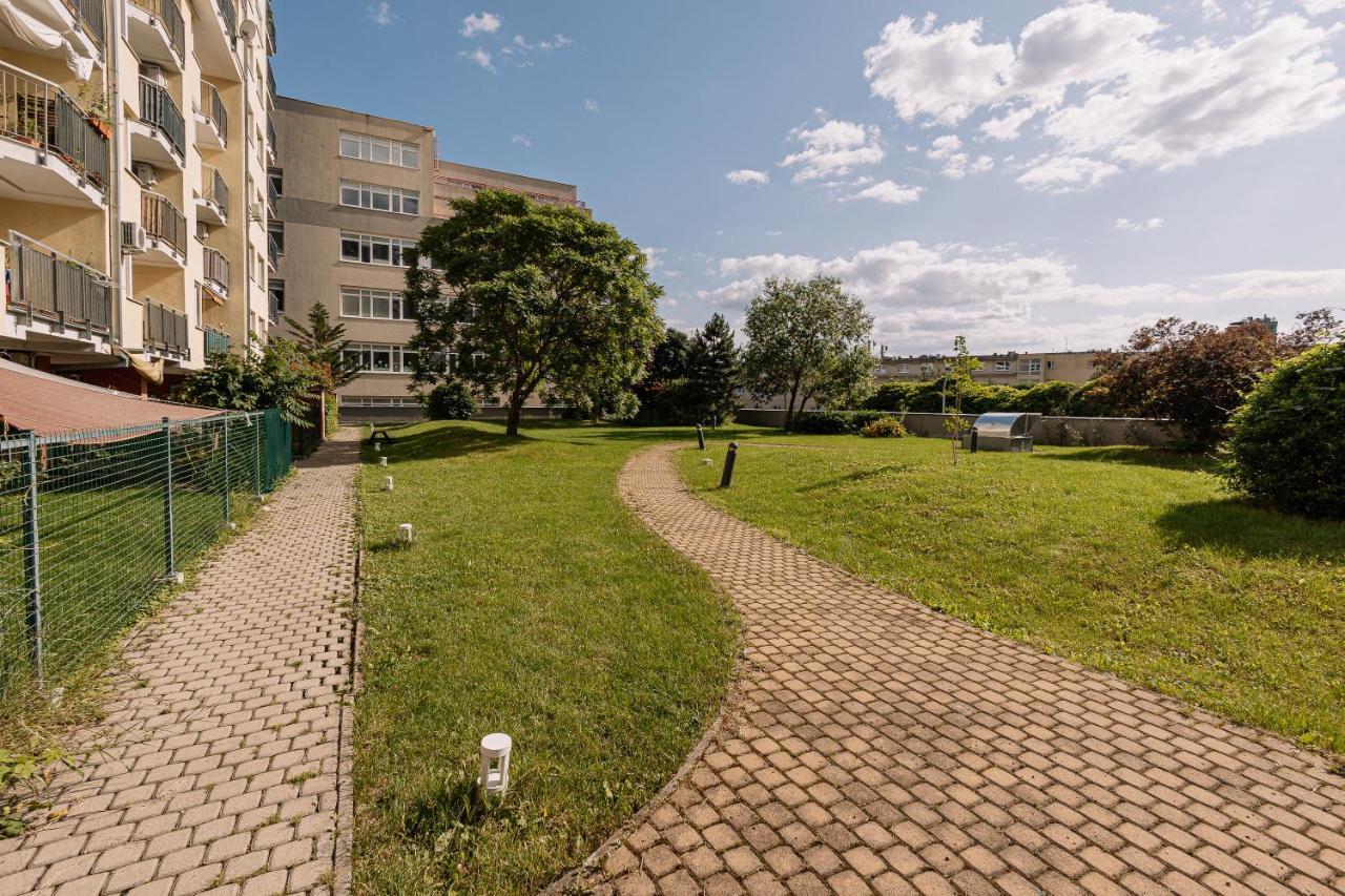 Apartment Family Bratislava Parking Slot Included! Extérieur photo